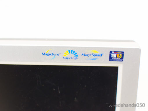 Vintage Samsung monitor with MagicTune, MagicBright, MagicSpeed features, and TCO 03 certification.