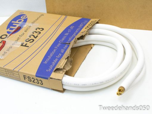 FS233 insulated pipes with brass fittings for efficient HVAC systems and versatile refrigerant use.