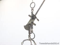 Antique balance scale showcasing exquisite craftsmanship, ideal for vintage décor and collectors.
