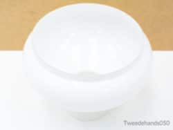 Elegant glossy white bowl, perfect for modern dining and versatile decor.