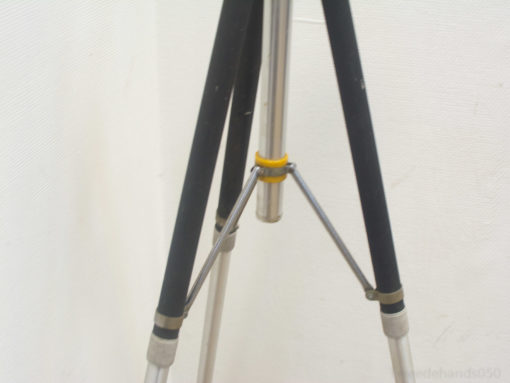 Sturdy tripod with rubber grips ensures stability for photography and videography in any environment.