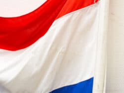 Vlaggenstok met Nederlandse vlag 91852