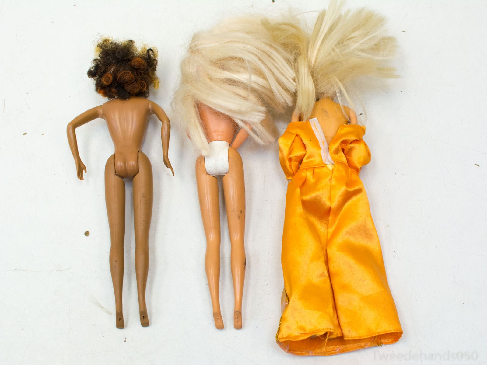klem uitlokken Naar behoren Barbie poppen 3x 92221 - Tweedehands050