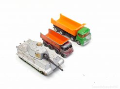 Lesney, Impy speelgoed auto's en tank 92577