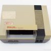 Vintage Nintendo entertainment systeem  93985