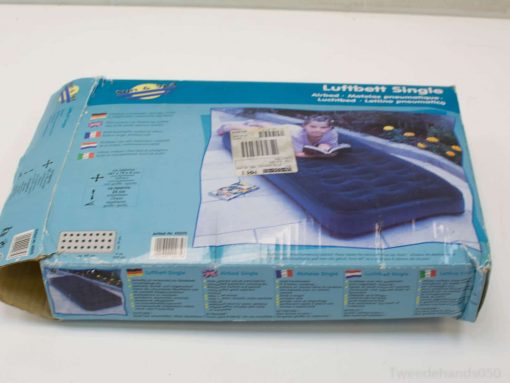 Lightweight inflatable mattress for kids, perfect for outdoor fun and cozy relaxation.