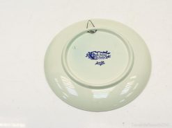 Elegant Bock Frères vintage Delft plate ideal for display, showcasing traditional craftsmanship and design.