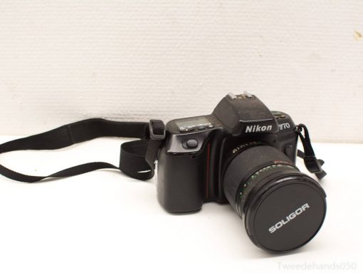 NikonF70 + AF Nikkor spiegelreflex camera 98957
