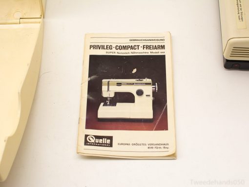 Privilege compact naaimachine 99213