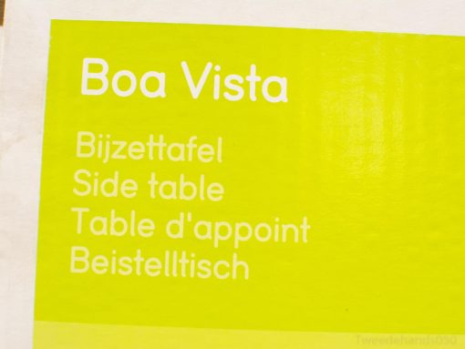 Stylish Boa Vista side table for modern interiors, available in multiple languages.