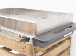 High-quality stainless steel griddle for versatile cooking, ideal for restaurants and home kitchens.