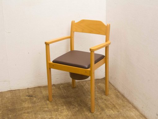 Light brown wooden chair with dark cushion, designed for comfort and functionality. Ideal for any space.