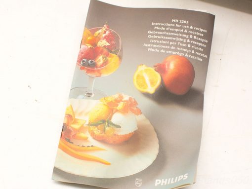 Philips HR 2303 recipe booklet: delicious fruit salads and desserts for a healthy lifestyle.