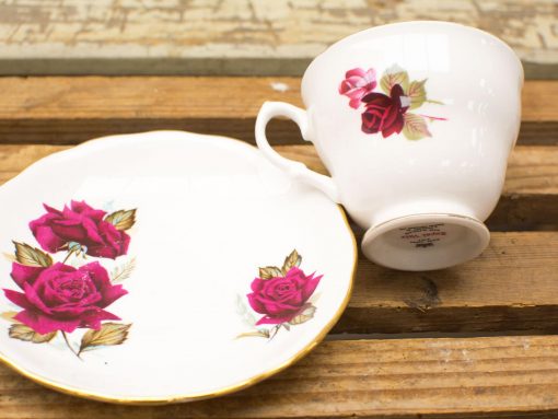 Royal Vale Bone China kop en schotel 14991