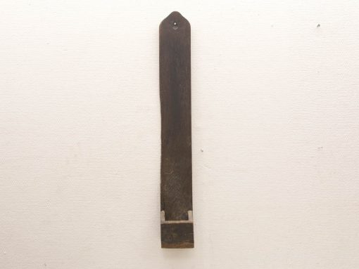 Vintage wooden tool with patina, perfect for decoration or functional use, rich in history.