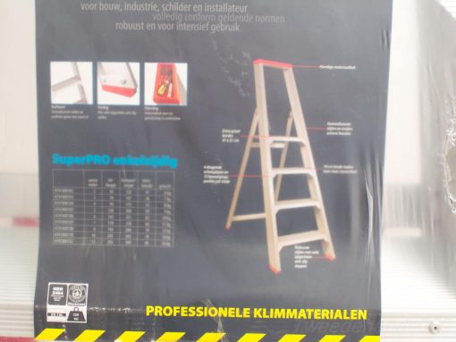 Professional ladders for construction, painting, and installation with useful features and clear specifications.