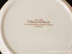 Villeroy & Boch vintage porcelain plate, elegant design since 1748, perfect for collectors.