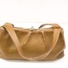 Elegant vintage brown handbag in textured leather, perfect for any occasion and everyday use.
