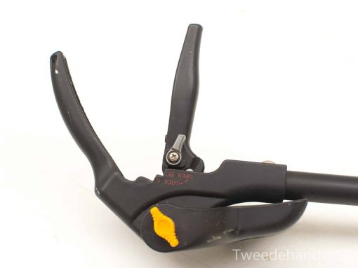 High-quality vintage pruning shears with ergonomic handles and sharp blade for precise gardening.
