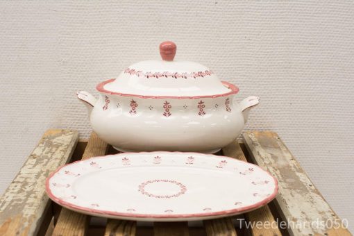Charming floral ceramic serving set enhances dining with elegance and timeless style.