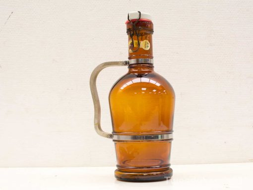 vintage groot fles met aluminium handvat 20617