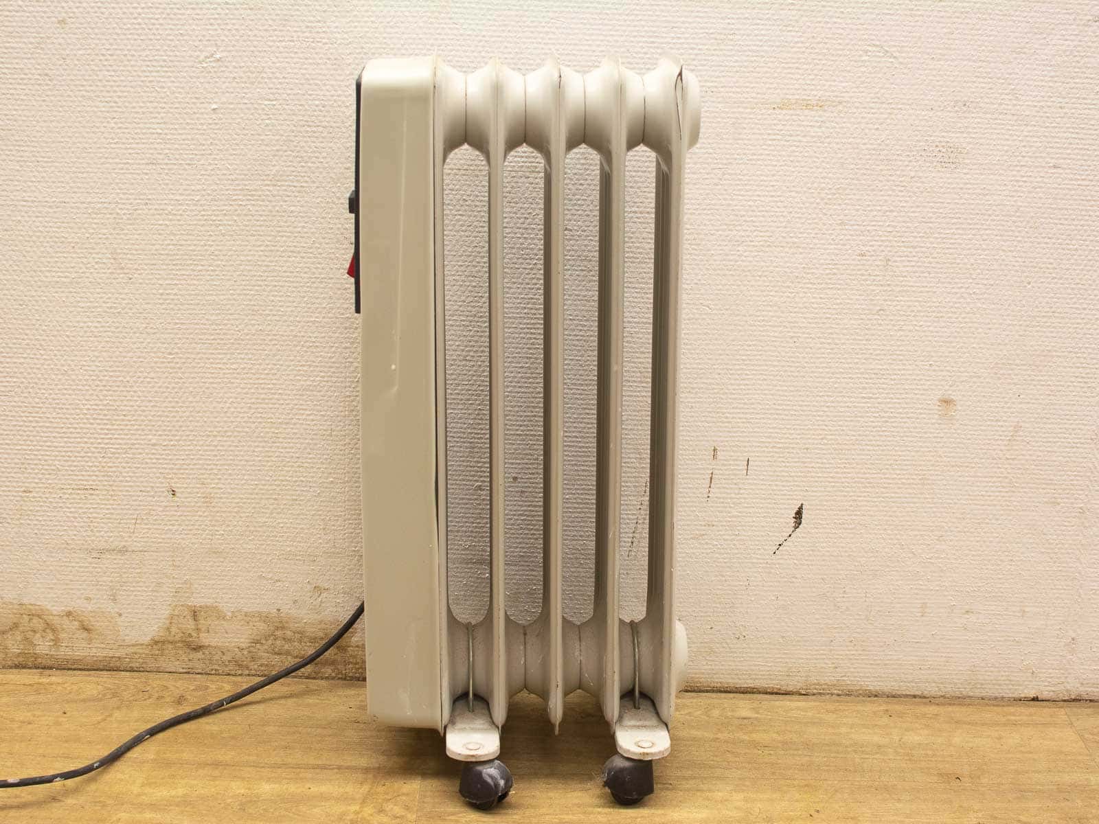 Electronic radiator 24218