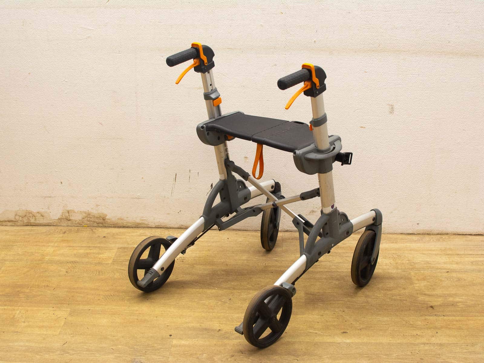 rollator 23437