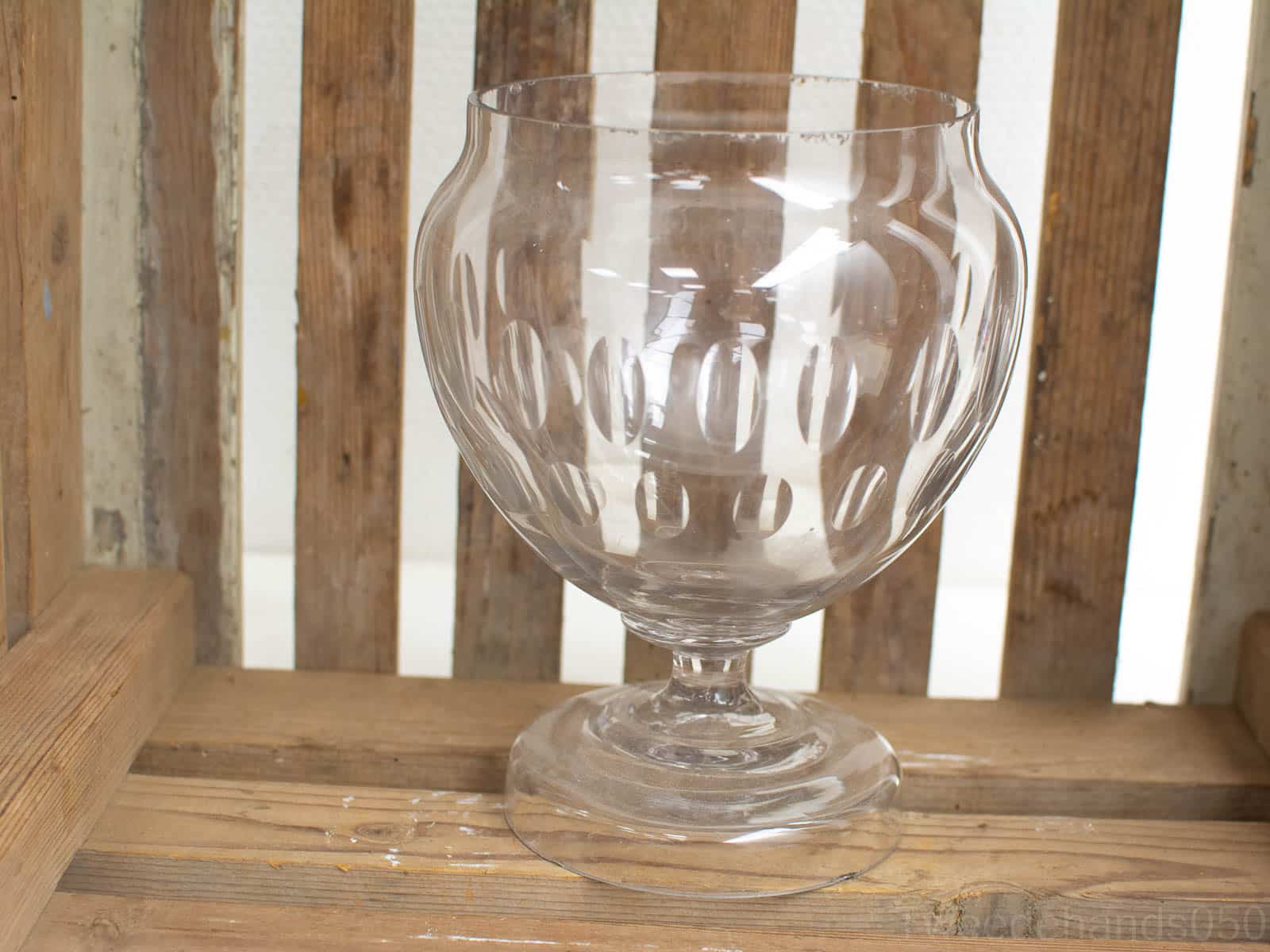 vaas in de vorm van een wijnglas 25352