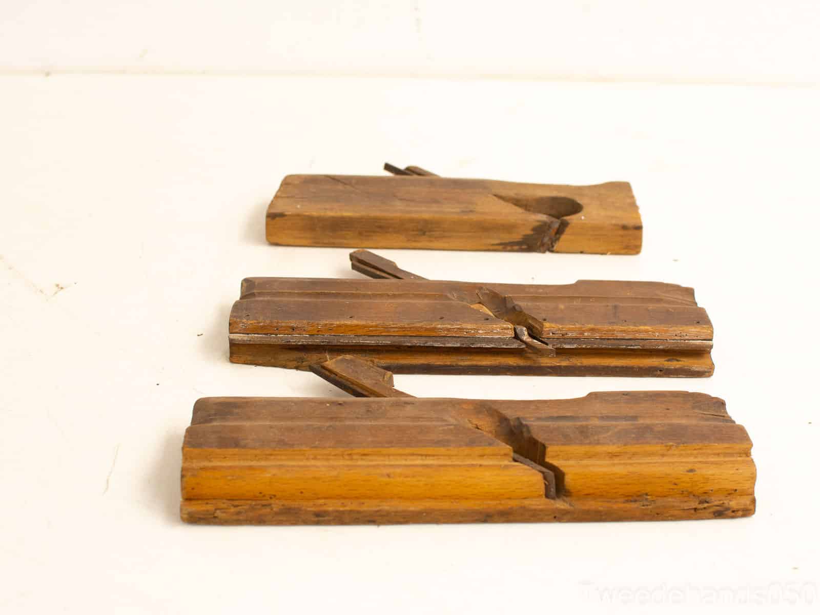 3 houten schaven  26993