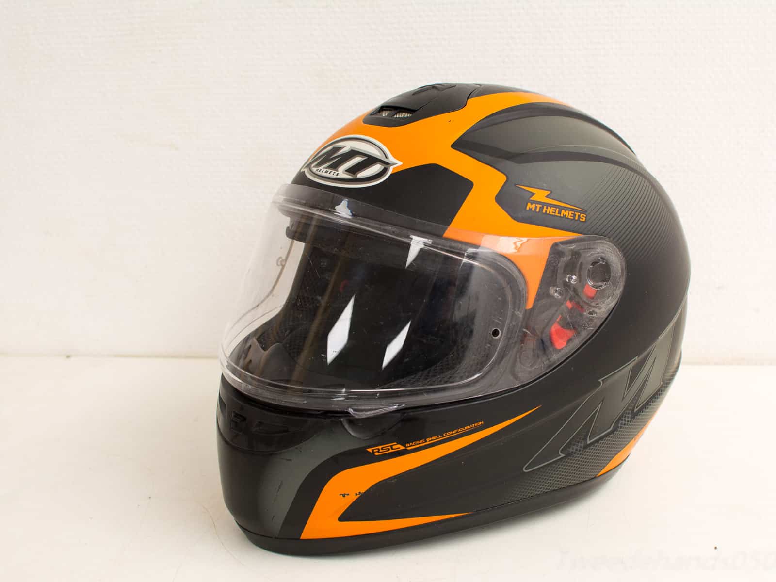 helmets helm mt 26683