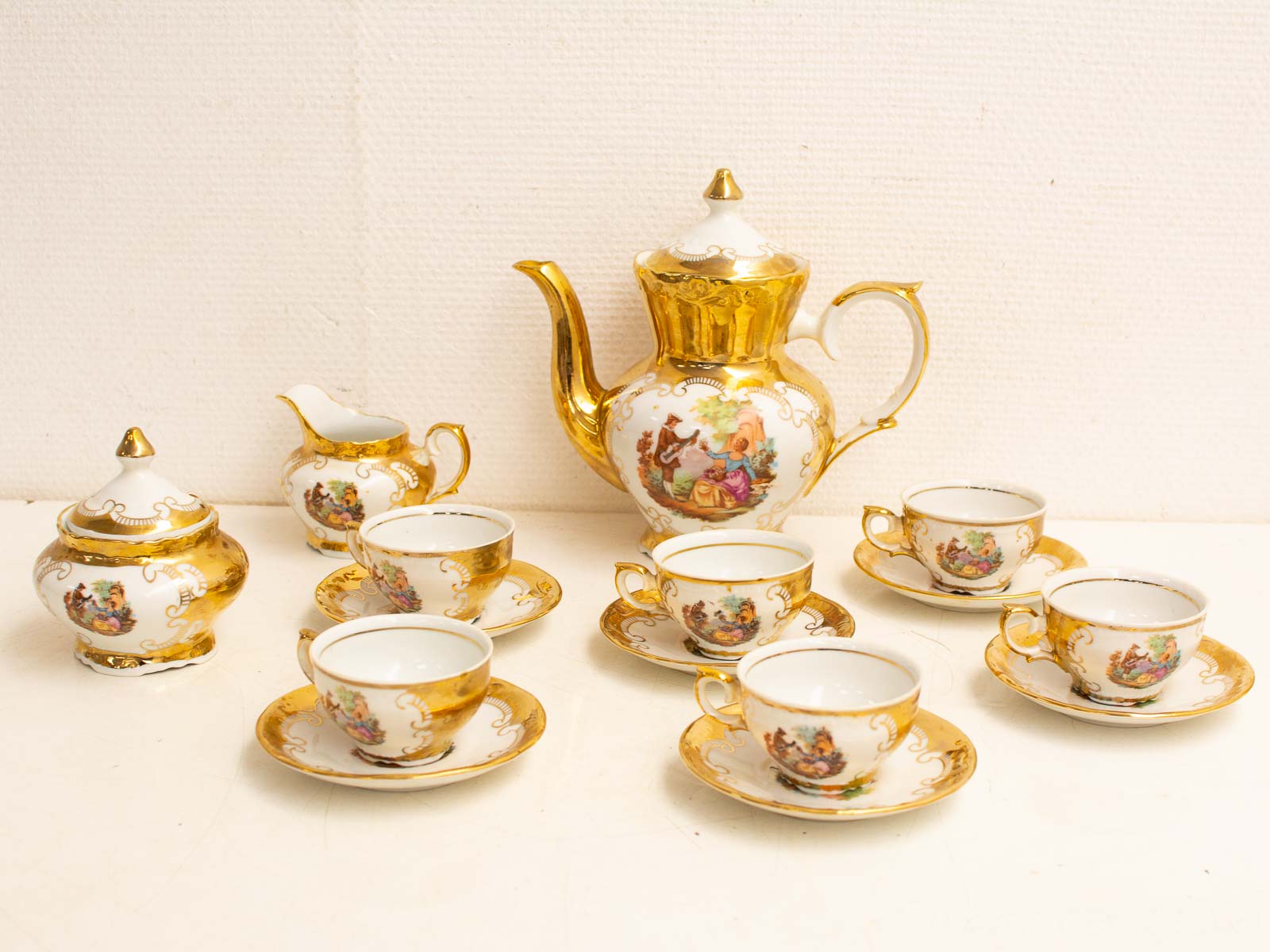 17 delig thee servies italy 28488
