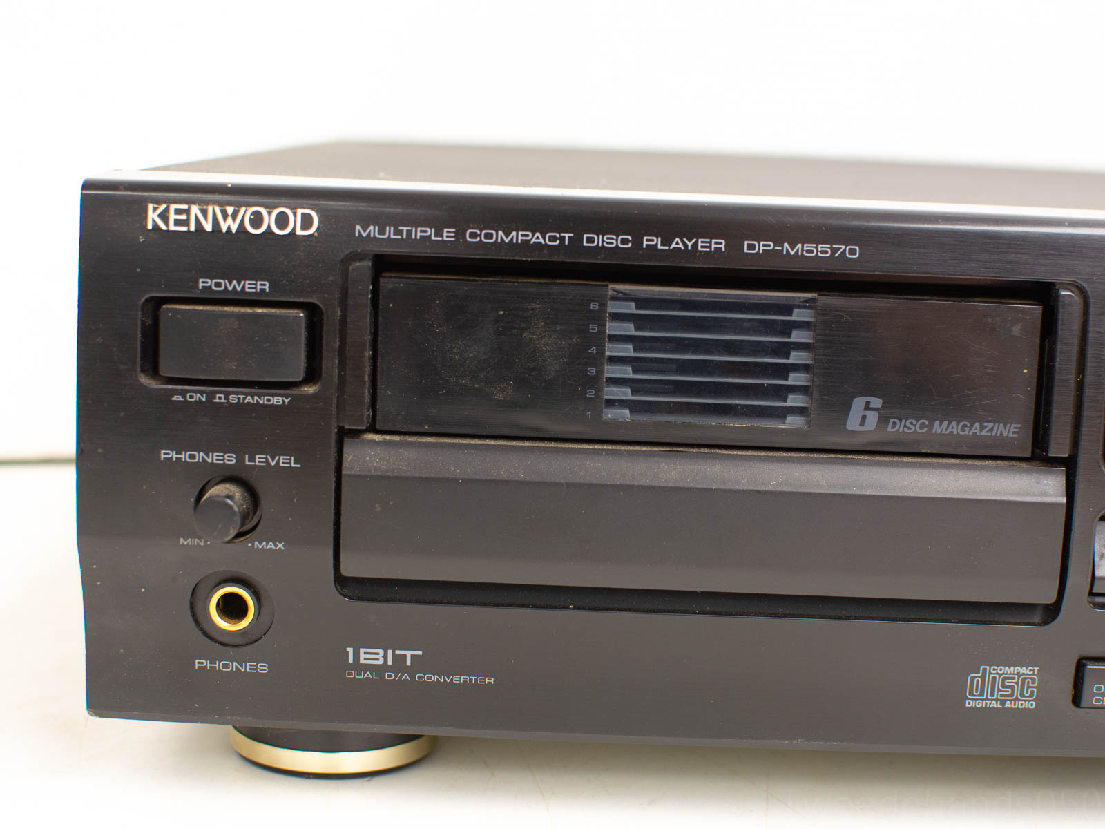 kenwood multiple compact disc player   28046