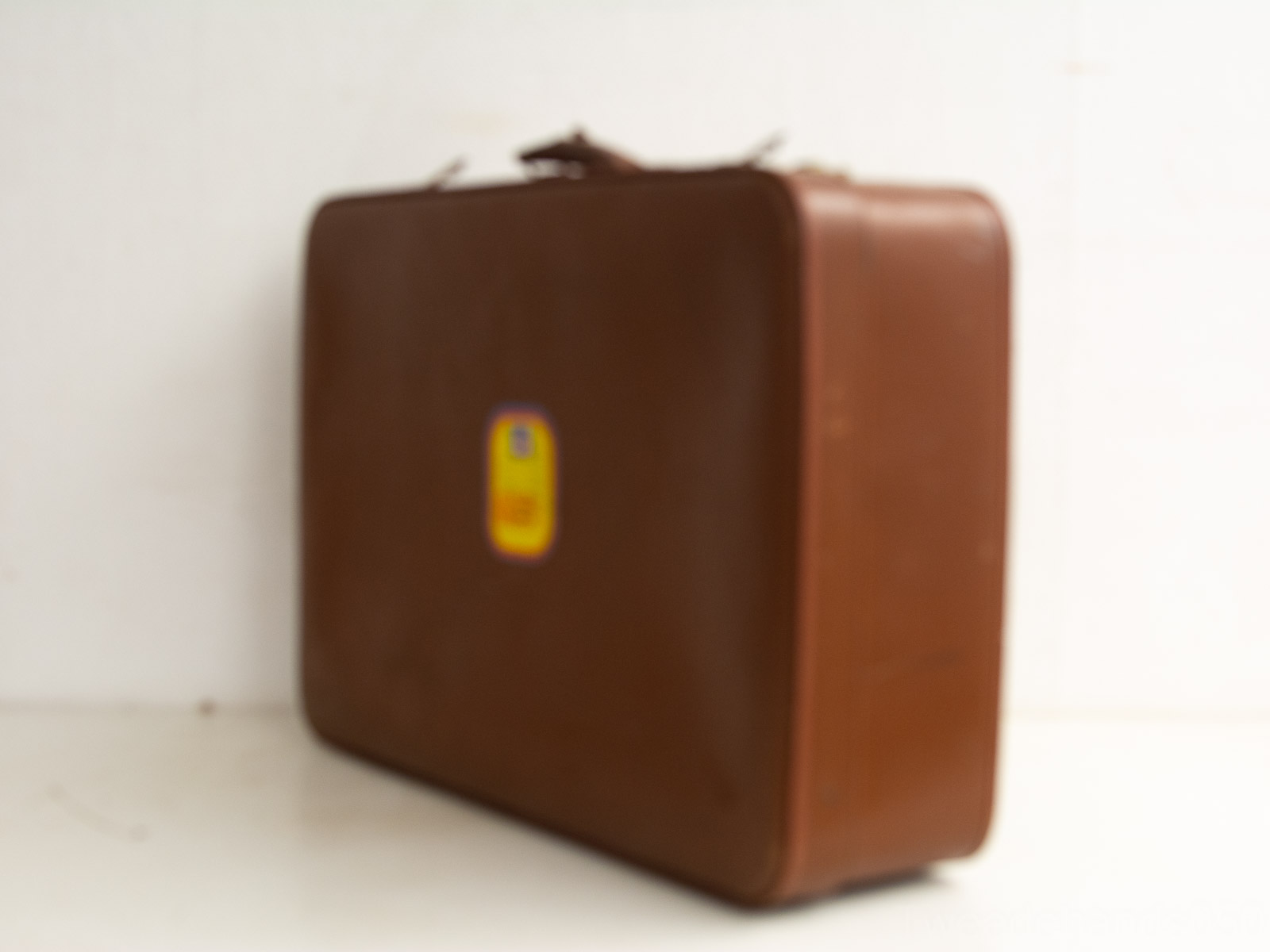 bruine koffer  28814