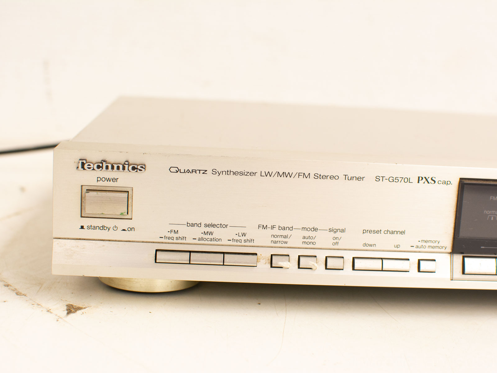 technics quartz synthesizer LW/MW/FM stereo tuner 28933