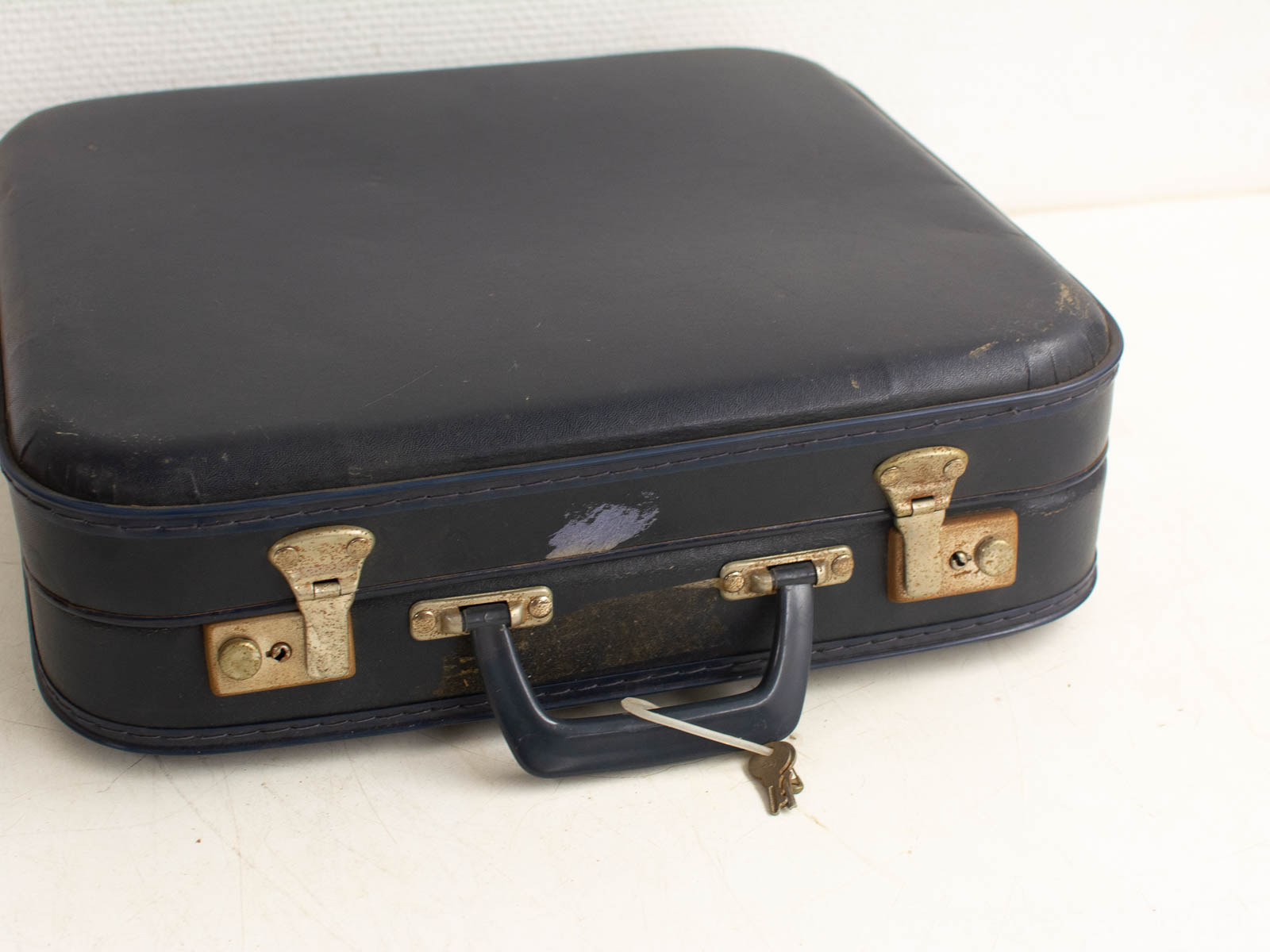 Vintage blauwe koffer 28764