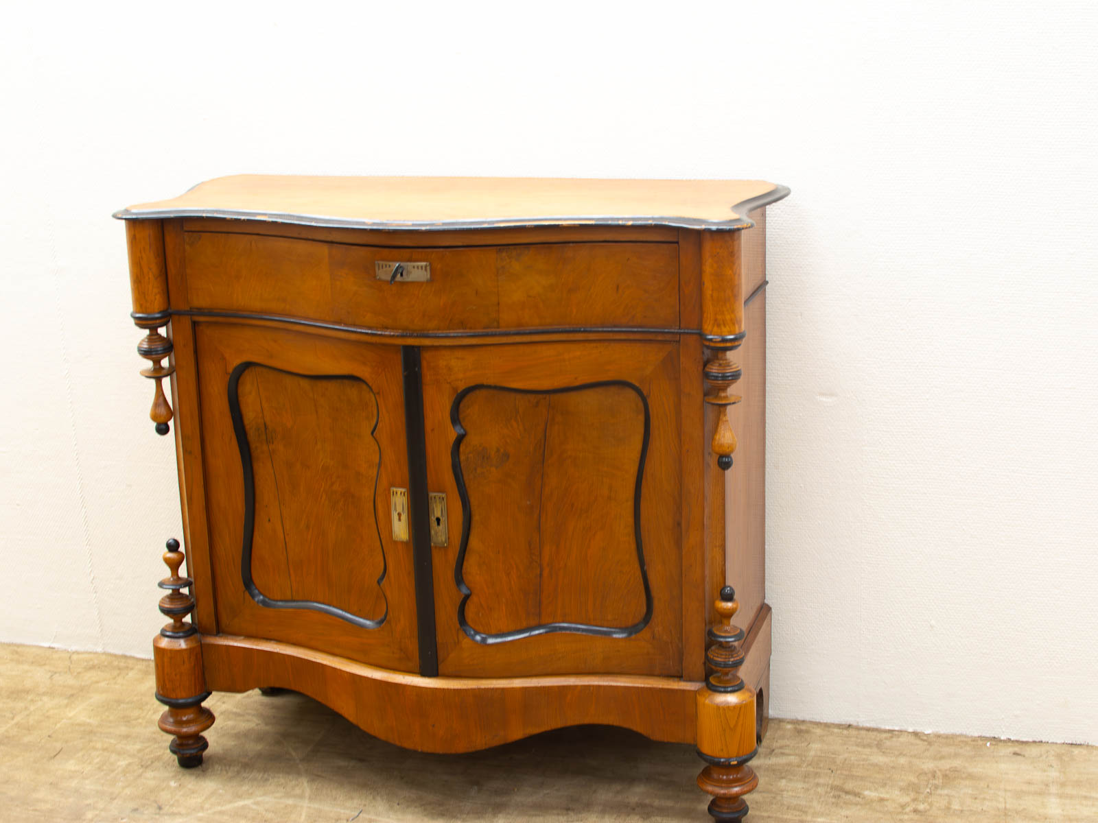 Biedermeier kast 29282