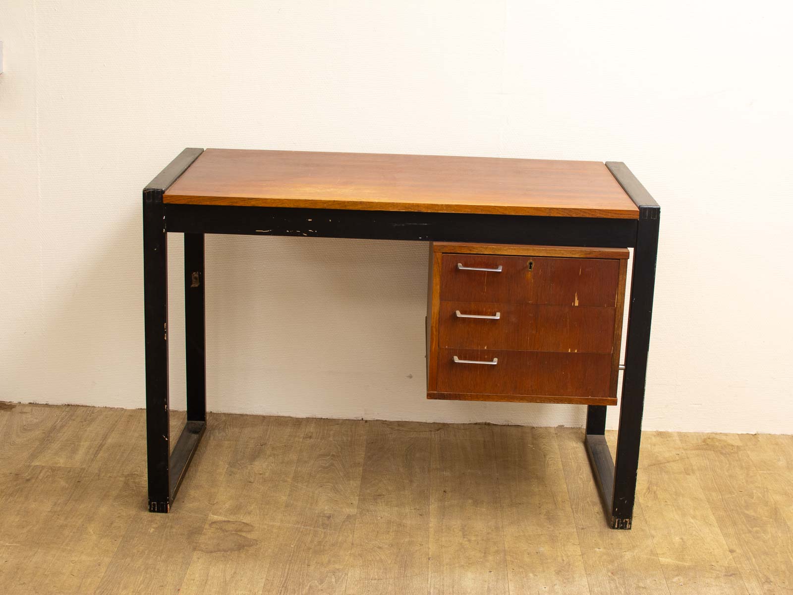 bureau 29362