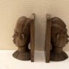 2 houten boekensteunen  30017