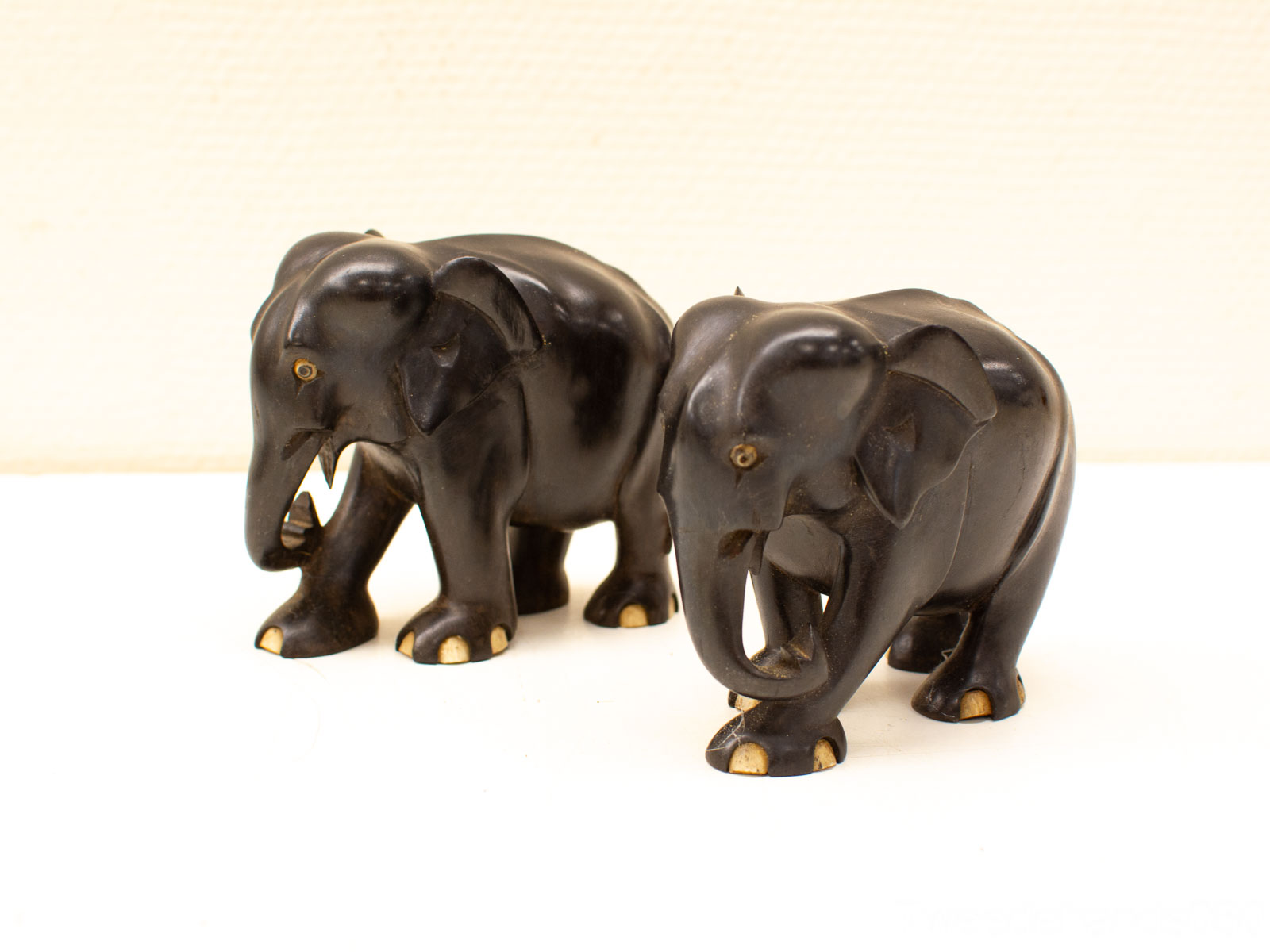 2 houten olifanten  30549