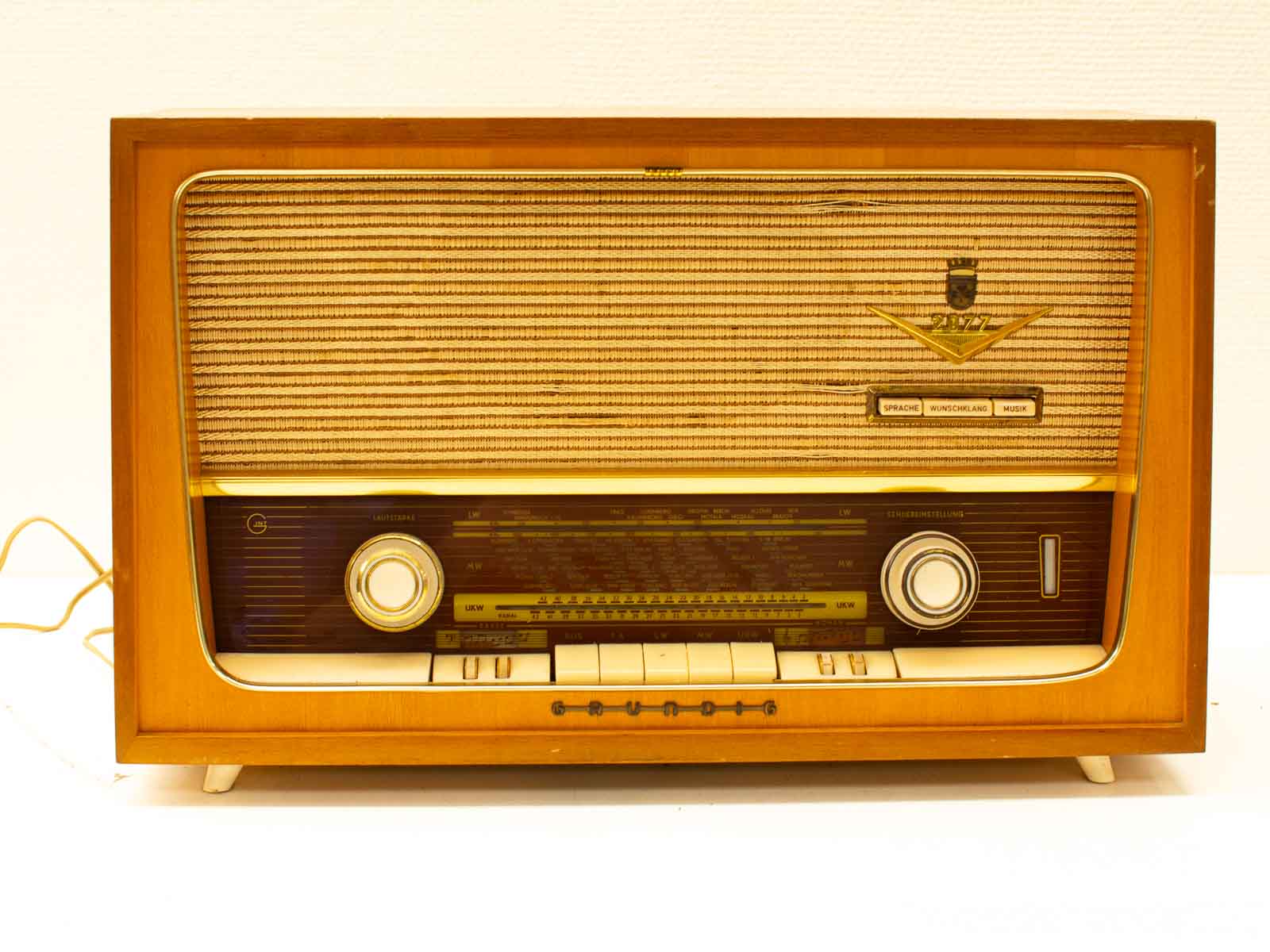 Grundig radio 30178