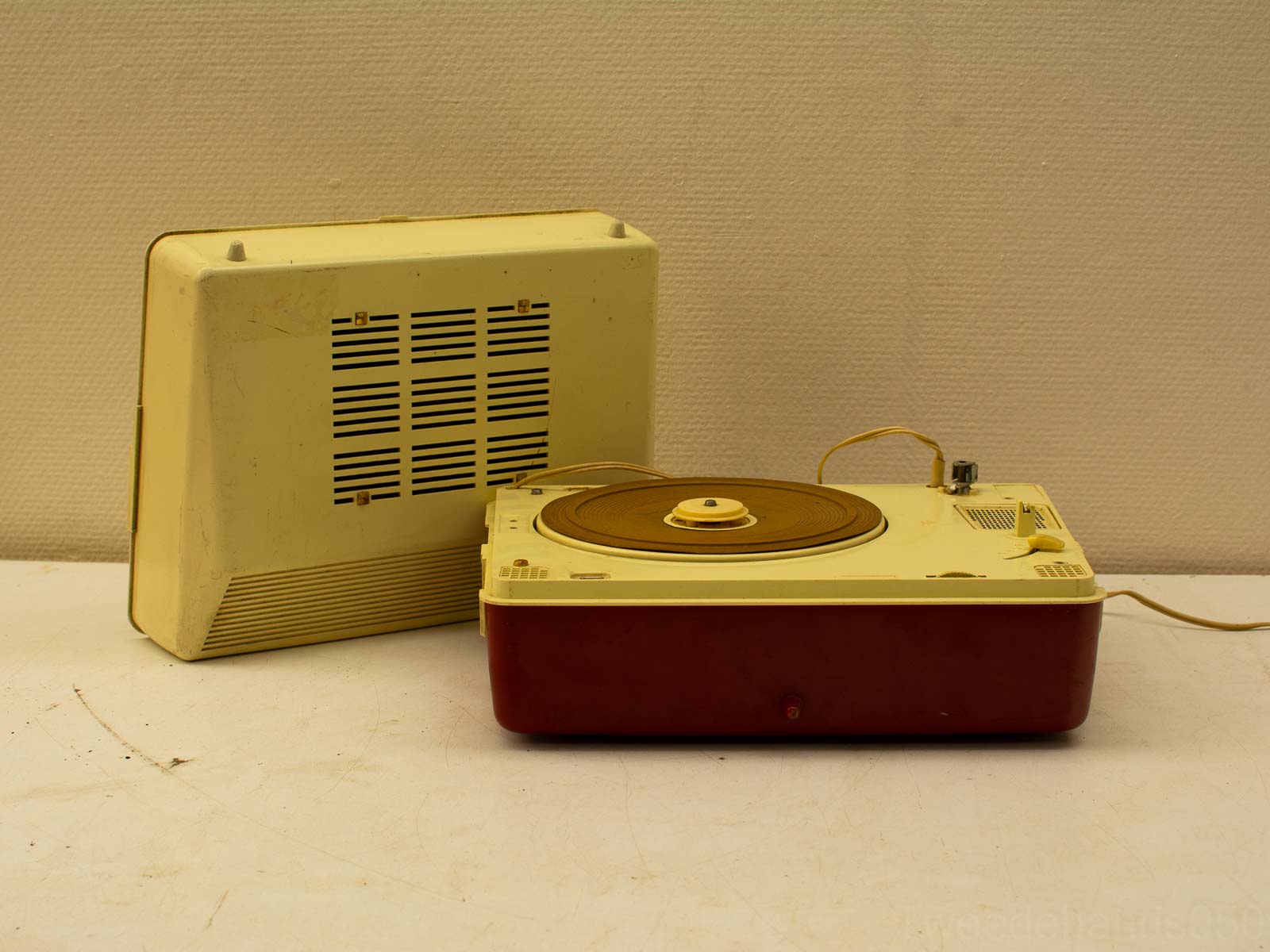 vintage   philips platenspeler in koffer 29801