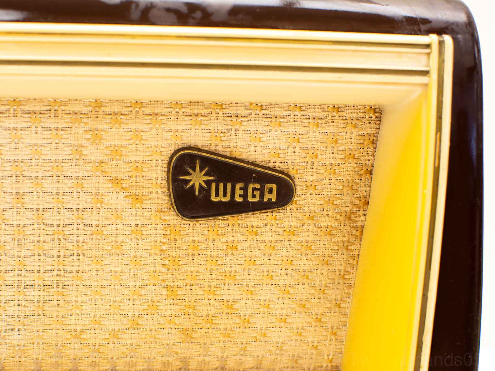 Wega radio 30221