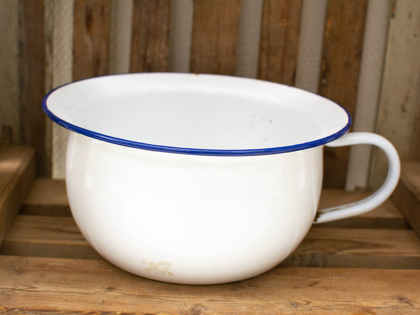 wit emaille po met blauwe rand  30195