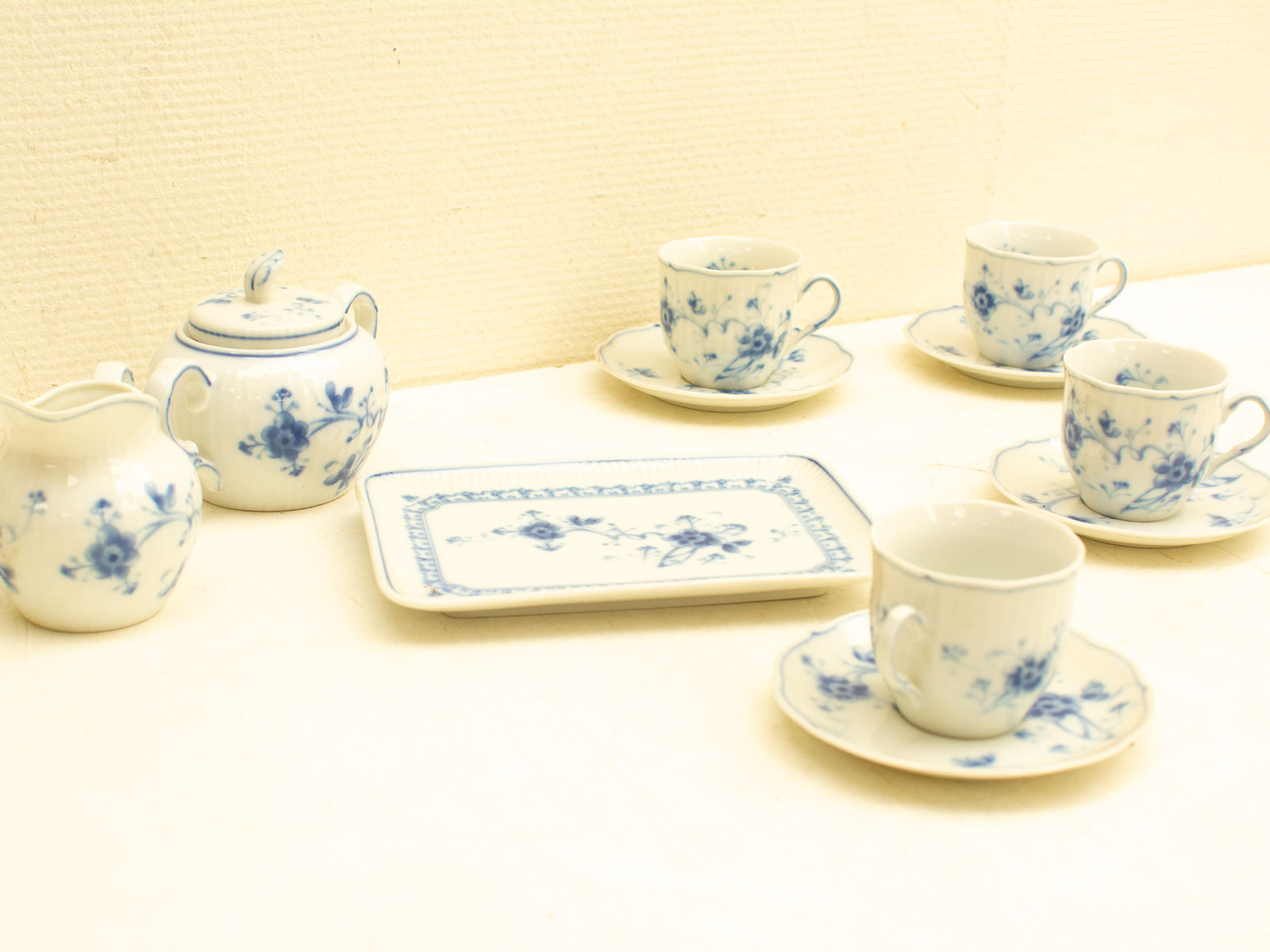 12 victoria blue servies  31959