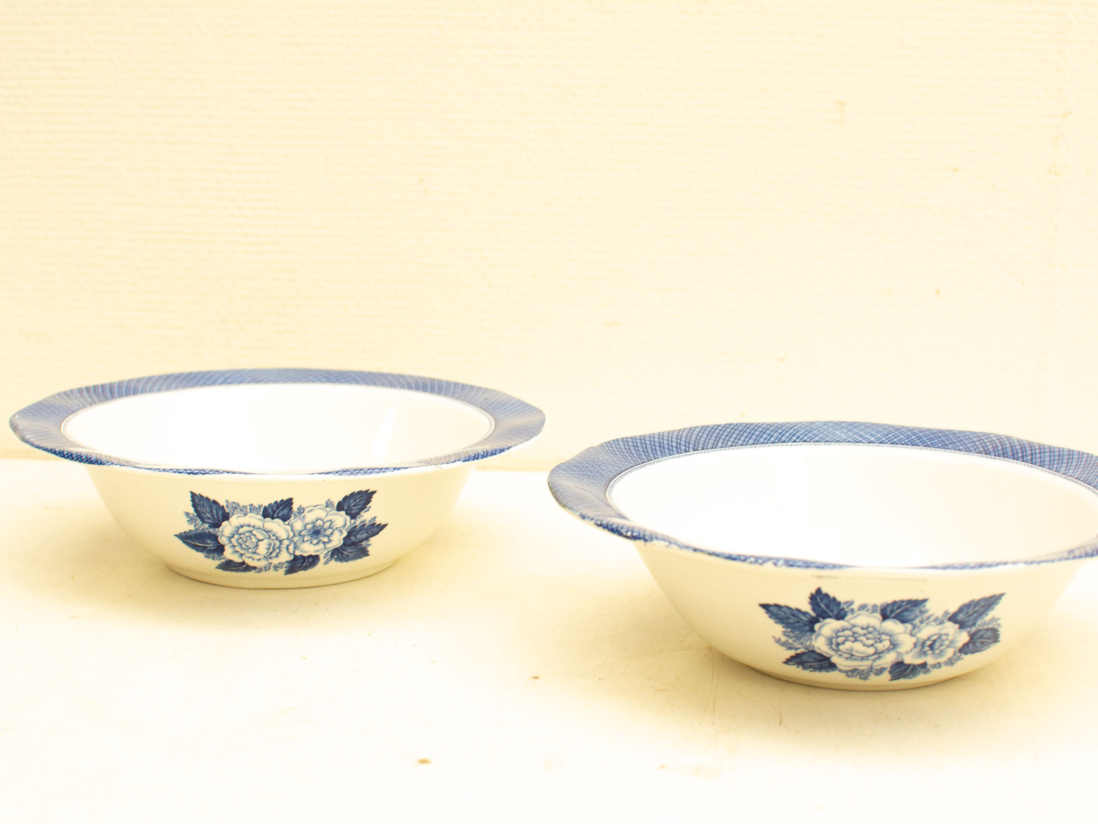 2 endoch wedgwood schalen  31541