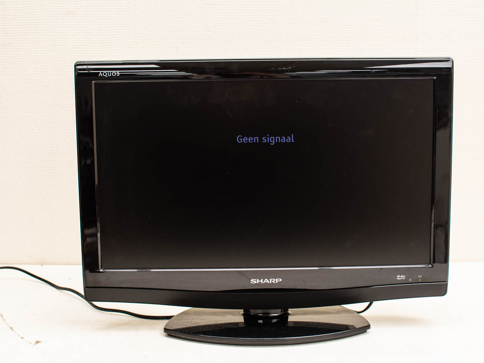 Sharp lcd colour tv 31468