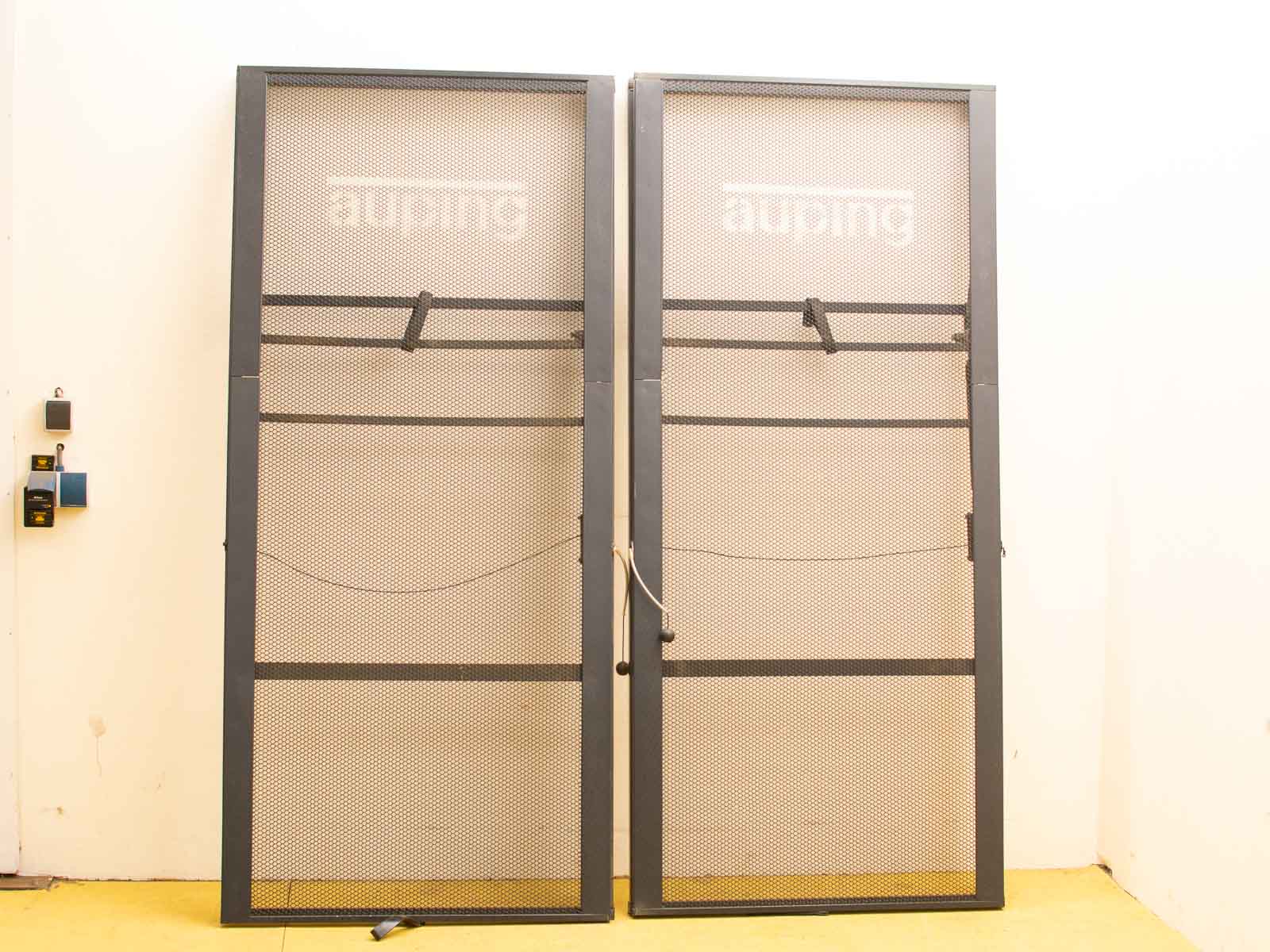Handmatig verstelbare Auping bedbodems van 88 cm breed en 196 cm hoog.