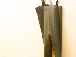 Alternative view of Dunlop waadpak met laarzen eraan vast 33909