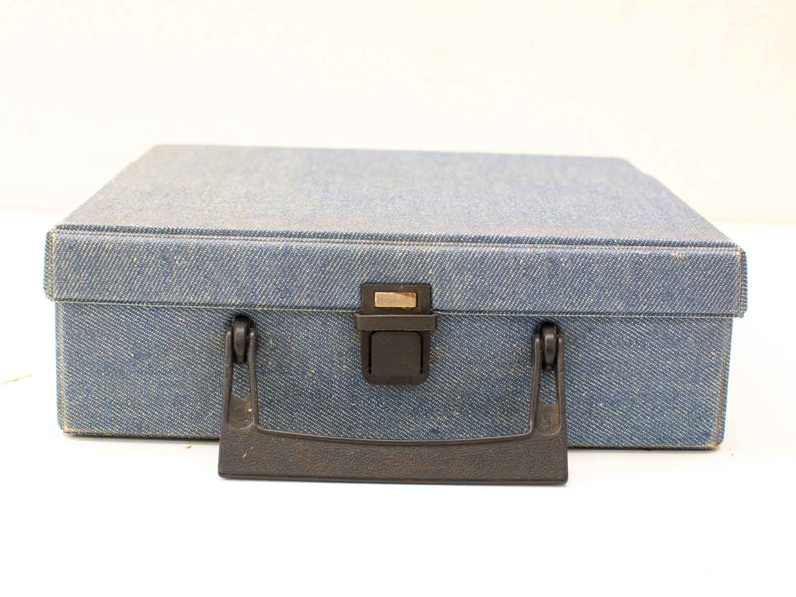koffertje voor cassettebandjes  37210