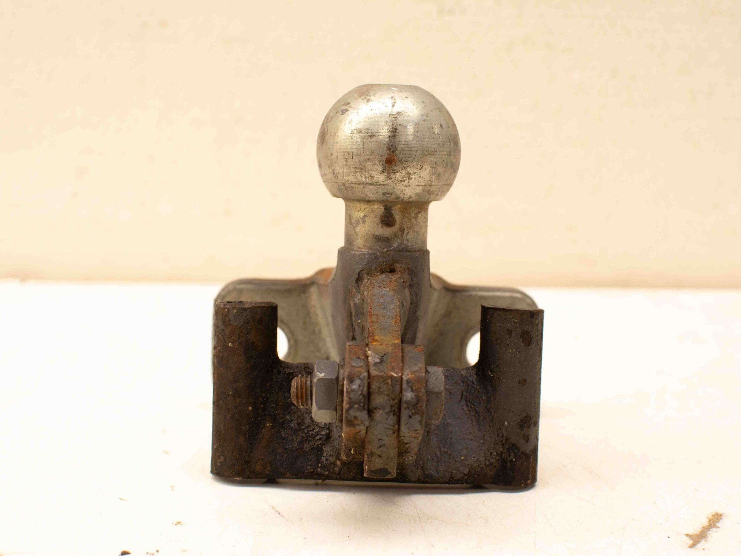 Trekhaak 3824